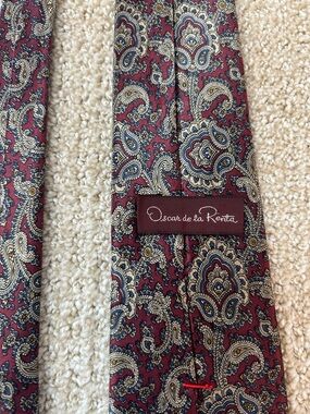 Vintage Silk Oscar de la Renta Couture Necktie Burgundy and Gold Paisley